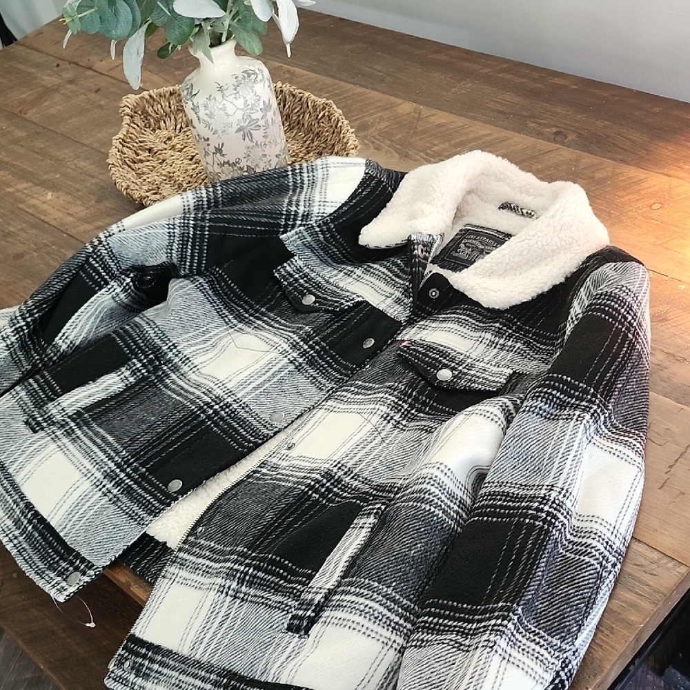 Plaid Sherpa-Lined Women's Jacket